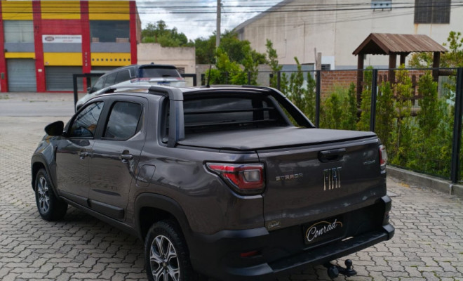 Fiat Strada Volcano 1.3 Flex 8V CD 2021 Flex-4