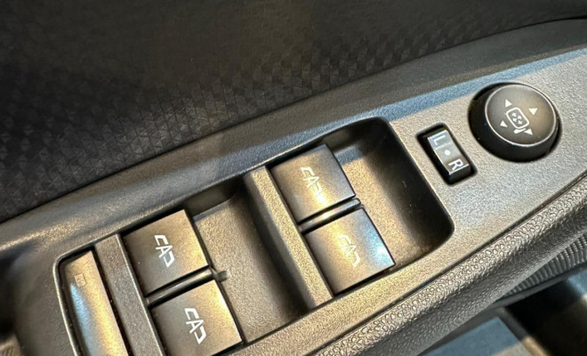 GM - Chevrolet ONIX HATCH 1.0 12V Flex 5p Mec. 2021 Flex-11