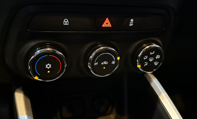 GM - Chevrolet ONIX HATCH 1.0 12V Flex 5p Mec. 2021 Flex-9