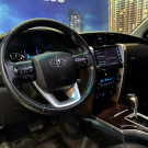 Toyota Hilux SW4 SRX 4x4 2.8 TDI 16V Dies. Aut. 2020 Diesel-3