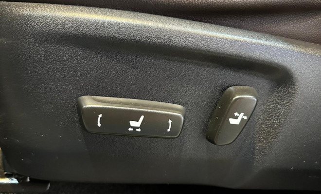 Toyota Hilux SW4 SRX 4x4 2.8 TDI 16V Dies. Aut. 2020 Diesel-12