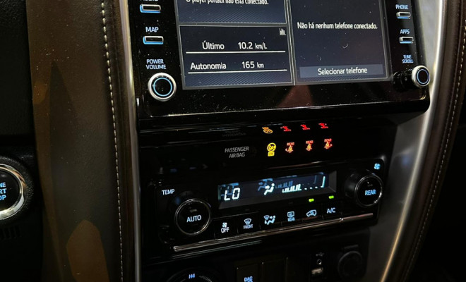 Toyota Hilux SW4 SRX 4x4 2.8 TDI 16V Dies. Aut. 2020 Diesel-8