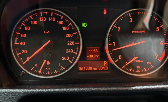 BMW X1 SDRIVE 18i 2.0 16V 4x2 Aut. 2012 Gasolina-9