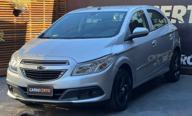 GM - Chevrolet ONIX HATCH LT 1.0 Mec. 2013 Flex   100% FINANCIADO-0