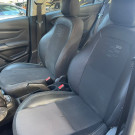 GM - Chevrolet ONIX HATCH LT 1.0 Mec. 2013 Flex   100% FINANCIADO-6