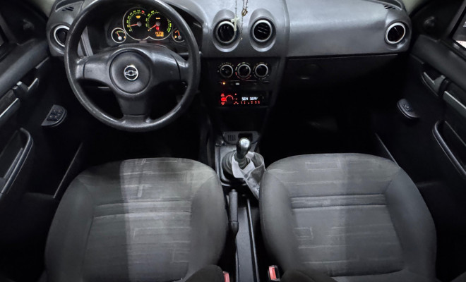 GM - Chevrolet PRISMA  Sed. Maxx/ LT 1.4 8V ECONOF. 4p 2009 Flex-5