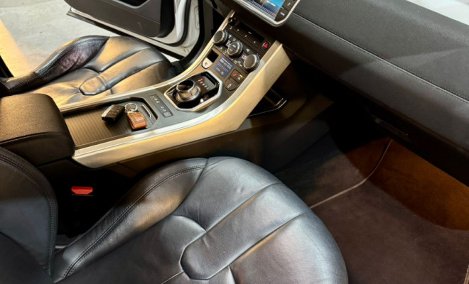 Land Rover Range R.EVOQUE Pure  2.0 Aut. 5p 2014 Gasolina-9