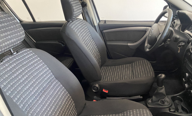 Renault SANDERO Expression 1.6 8V 2013-9