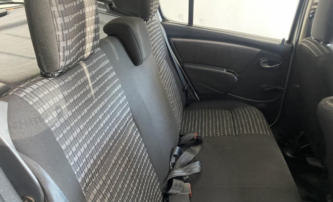 Renault SANDERO Expression 1.6 8V 2013-11