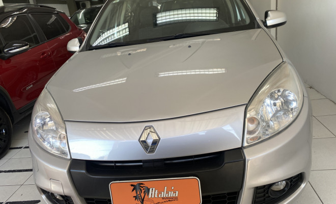 Renault SANDERO Expression 1.6 8V 2013-0