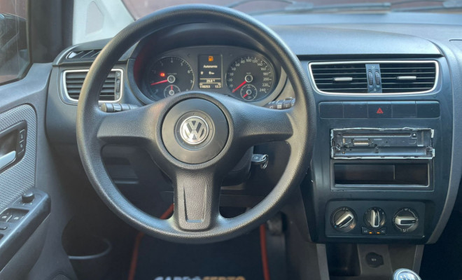 VW - VolksWagen Fox 1.6  2011 Flex   ÓTIMO PARA SEU DIA A DIA-5