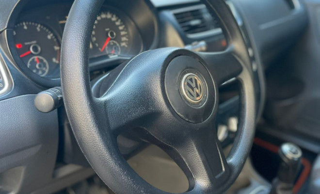VW - VolksWagen Fox 1.6  2011 Flex   ÓTIMO PARA SEU DIA A DIA-7