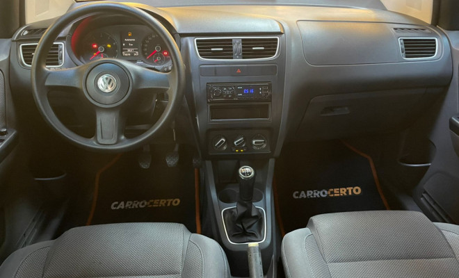 VW - VolksWagen Fox 1.6  2011 Flex   ÓTIMO PARA SEU DIA A DIA-4