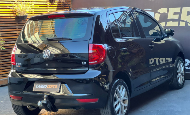 VW - VolksWagen Fox 1.6  2011 Flex   ÓTIMO PARA SEU DIA A DIA-2