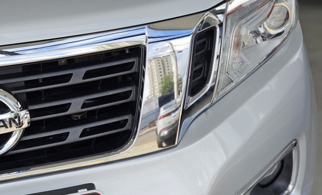 Nissan Frontier LE CD 4x4 2.3 Bi-TB Diesel Aut. 2018 Diesel-4