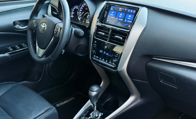 Toyota YARIS XLS Connect Sed. 1.5 Flex 16V Aut. 2022 Flex-10