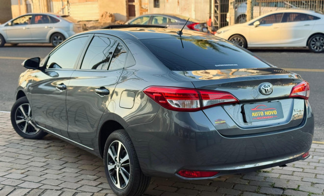 Toyota YARIS XLS Connect Sed. 1.5 Flex 16V Aut. 2022 Flex-2