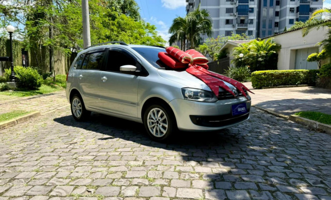 VW - VolksWagen SPACEFOX  TREND I MOTION 1.6 T. Flex 8V 2014 Flex