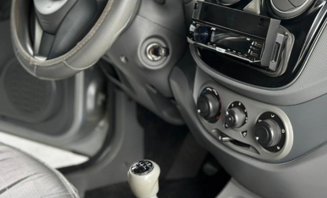 Fiat Palio ATTRA./ITÁLIA 1.4 EVO F.Flex 8V 5p 2013 Flex-8