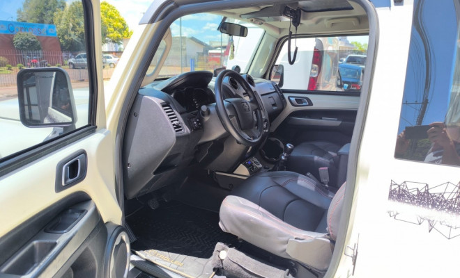 TROLLER T-4 4x4 3.2 TDI MEC.-2