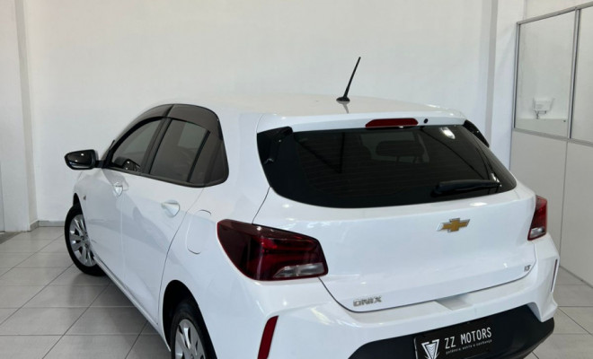GM ONIX HATCH LT 1.0 12V Flex 5p Mec. 2023-7