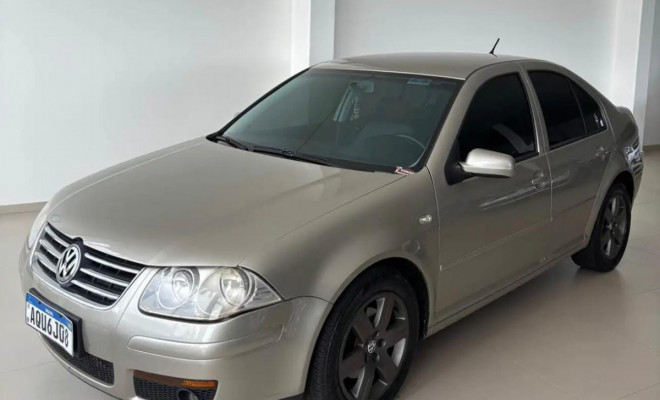 VW - VolksWagen Bora 2.0/ 2.0 Flex 8v Mec. 2009 Flex