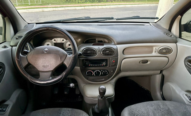 Renault Scénic Authentique Hi-Flex 1.6 - 2007-9