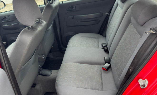 Fox Plus 1.6 2007 - Completo e com Baixa Quilometragem-8