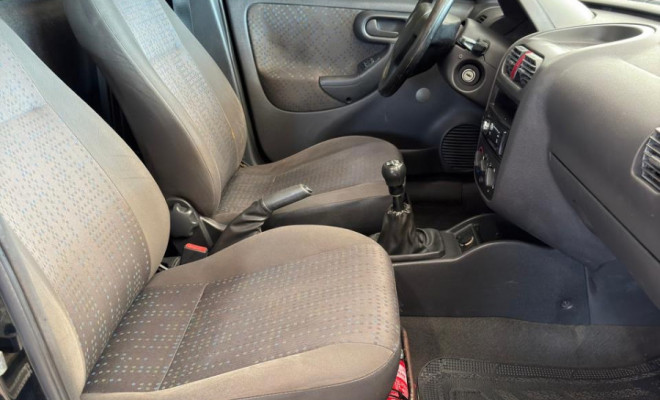 GM - Chevrolet MONTANA 1.4 8V Conquest ECONOFLEX  2p 2010 Flex-8