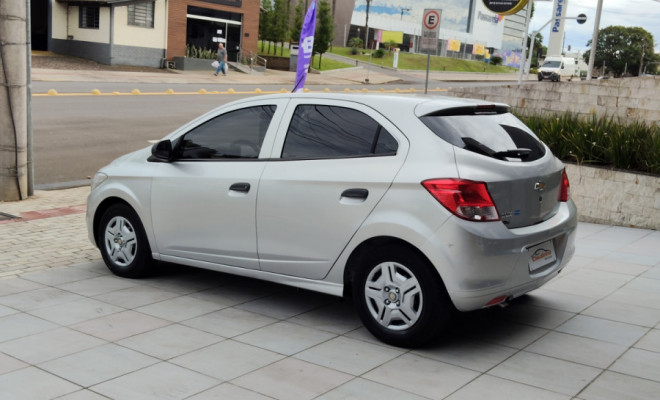 GM - Chevrolet ONIX HATCH Joy 1.0 8V Flex 5p Mec. 2018 Flex-2