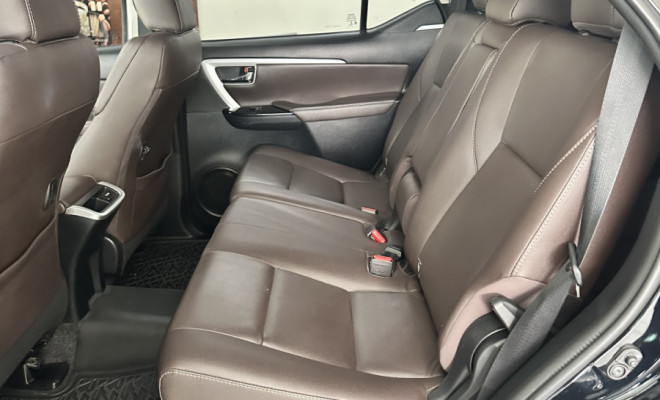 Toyota Hilux SW4 SRX 4x4 2.8 TDI 16V Dies. Aut. 2020 Diesel-11