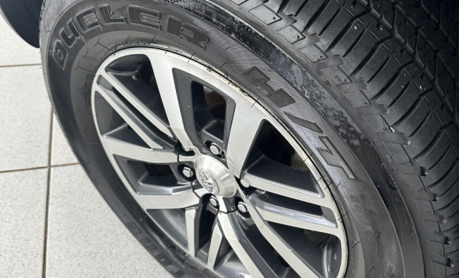 Toyota Hilux SW4 SRX 4x4 2.8 TDI 16V Dies. Aut. 2020 Diesel-1