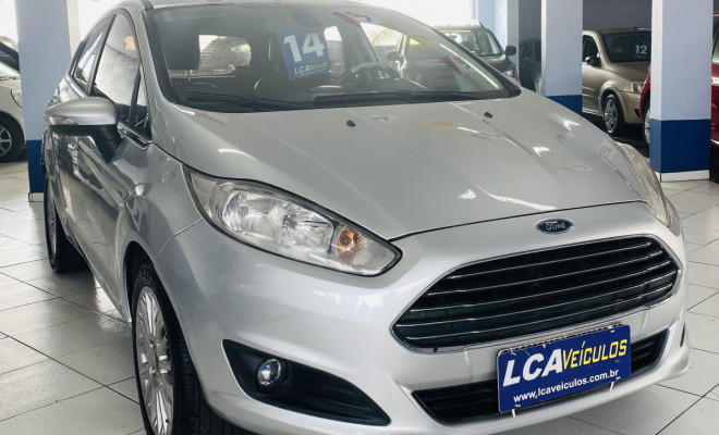 Ford Fiesta SE 1.6 8V Flex 5p 2014 Flex