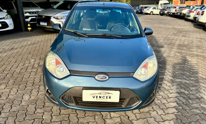 Ford Fiesta Sed. 1.6 8V - 2011-3