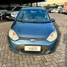 Ford Fiesta Sed. 1.6 8V - 2011-3