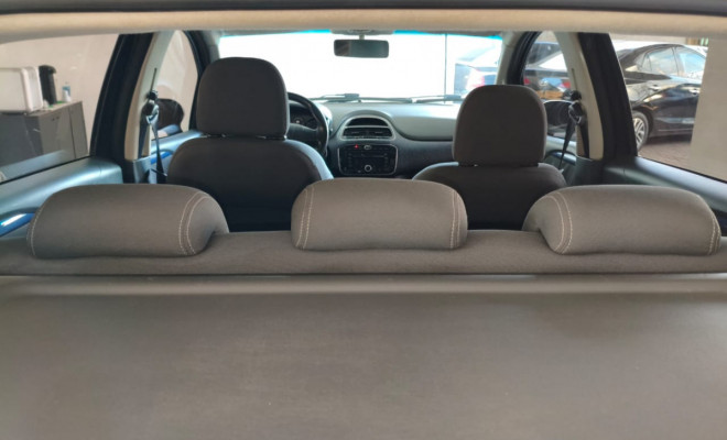 Fiat Punto ATTRACTIVE 1.4 Fire Flex 8V 5p 2014 Flex-4