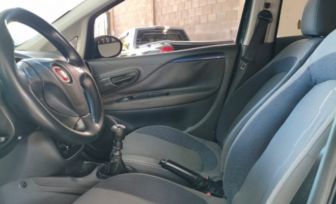 Fiat Punto ATTRACTIVE 1.4 Fire Flex 8V 5p 2014 Flex-6