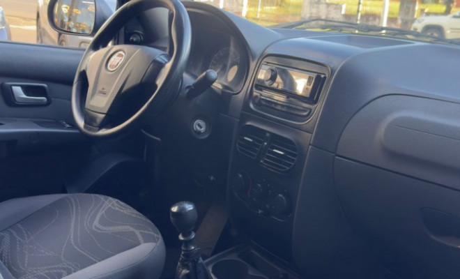 Fiat Strada Working 1.4 mpi Fire Flex 8V CD 2015 Flex-8