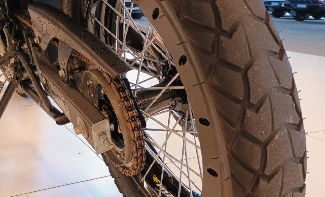 YAMAHA XTZ 250 LANDER CONNECTED 2025 Gasolina-4