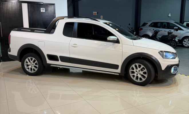 VW - VolksWagen Saveiro CROSS 1.6 Mi Total Flex 8V CE 2014 Flex-1