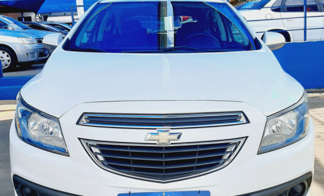 GM - Chevrolet ONIX HATCH LT 1.4 8V FlexPower 5p Mec. 2016 Flex-0