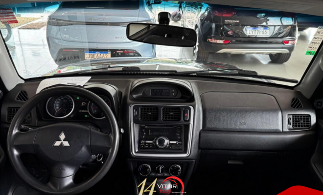 Mitsubishi Pajero TR4 2.0 Flex 16V 4X2 Aut. 2014 Flex-1