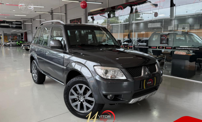 Mitsubishi Pajero TR4 2.0 Flex 16V 4X2 Aut. 2014 Flex