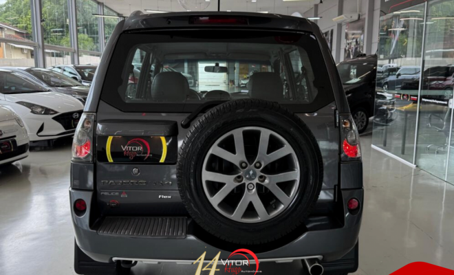 Mitsubishi Pajero TR4 2.0 Flex 16V 4X2 Aut. 2014 Flex-6