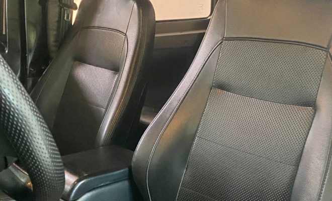 Troller T-4 4x4 3.2 TGV tdi Cap. Rígida Diesel 2013 Diesel-7