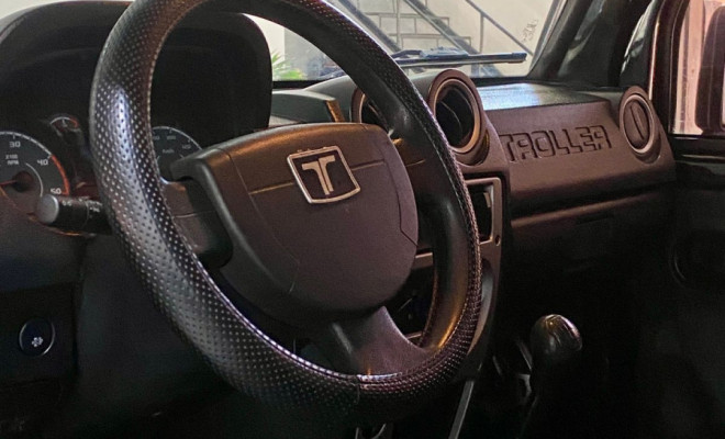 Troller T-4 4x4 3.2 TGV tdi Cap. Rígida Diesel 2013 Diesel-2