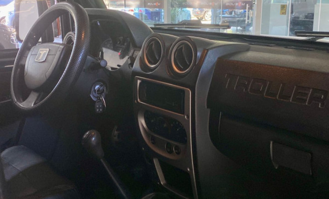 Troller T-4 4x4 3.2 TGV tdi Cap. Rígida Diesel 2013 Diesel-6