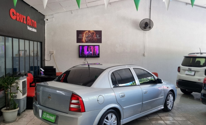 GM - Chevrolet Astra Sed. Advant. 2.0 8V MPFI FlexP. 4p 2008 Flex-4