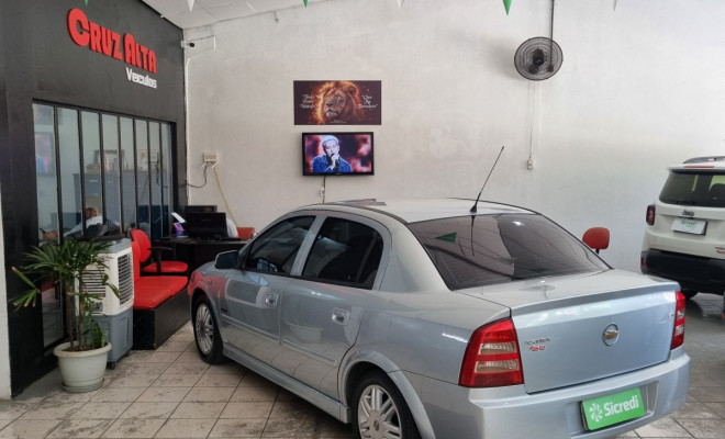 GM - Chevrolet Astra Sed. Advant. 2.0 8V MPFI FlexP. 4p 2008 Flex-8