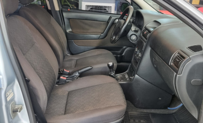 GM - Chevrolet Astra Sed. Advant. 2.0 8V MPFI FlexP. 4p 2008 Flex-5